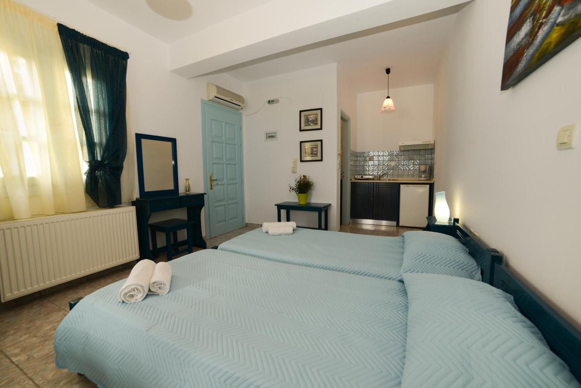 Hotel Dina - Ξενοδοχείο Ντινα Plati  Habitación foto