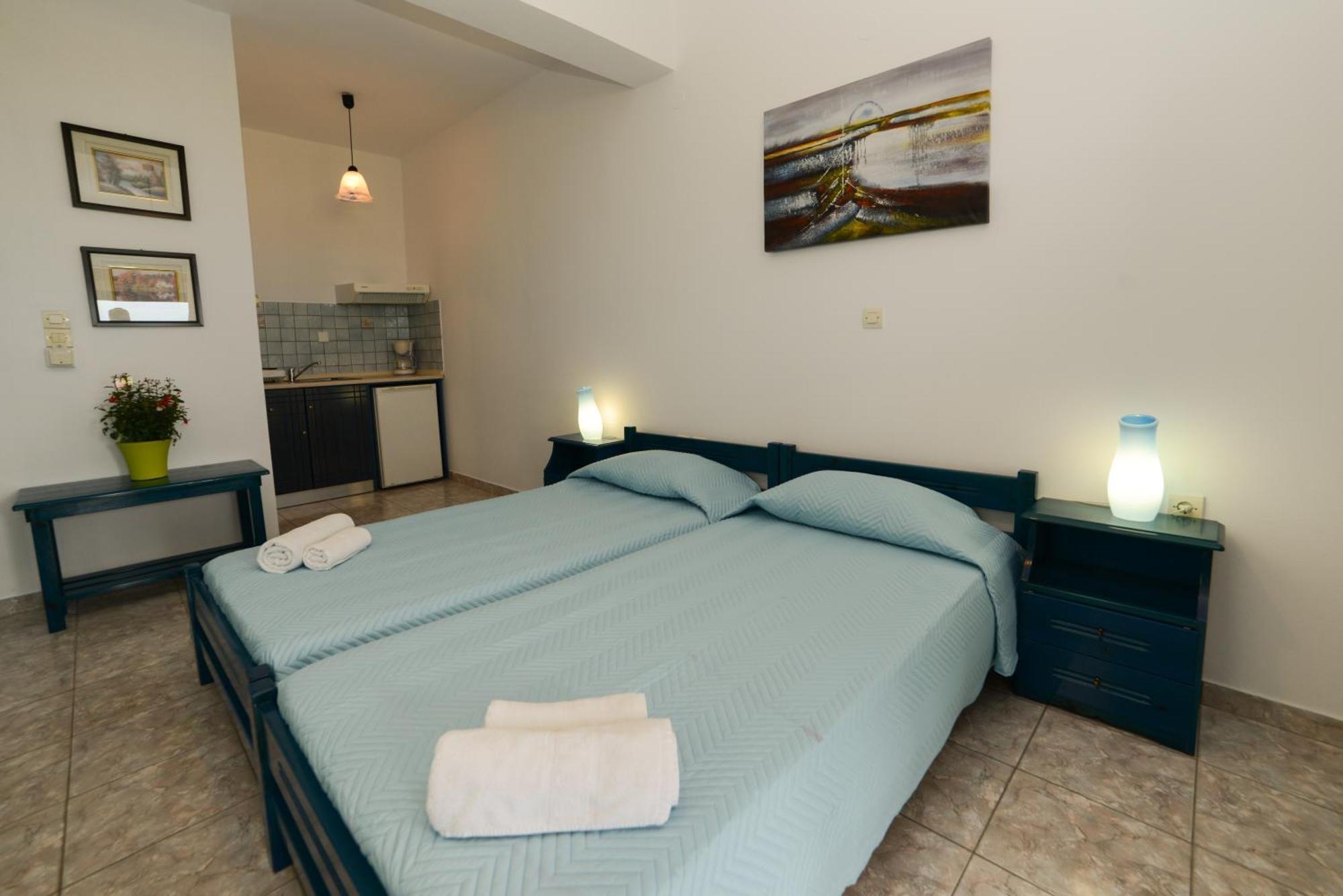 Hotel Dina - Ξενοδοχείο Ντινα Plati  Habitación foto